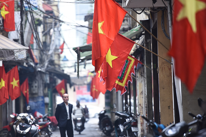 Hà Nội khác lạ sáng mùng 1 tết